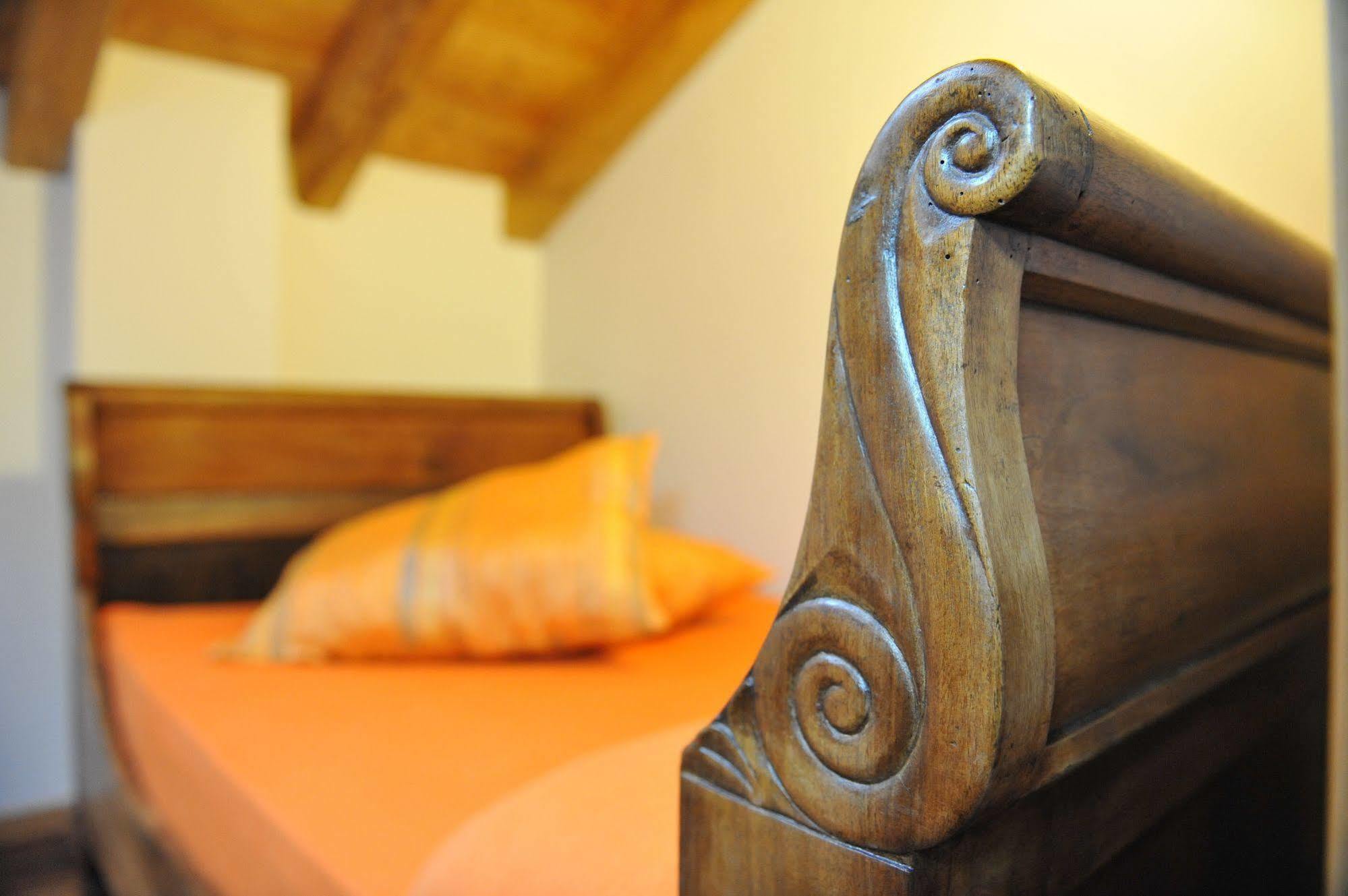 Au Berceau Du Bien-Etre Villa Chambave Ngoại thất bức ảnh